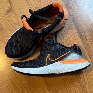Nike Renew Running Kids Black and Orange Sneakers Size 5.5Y